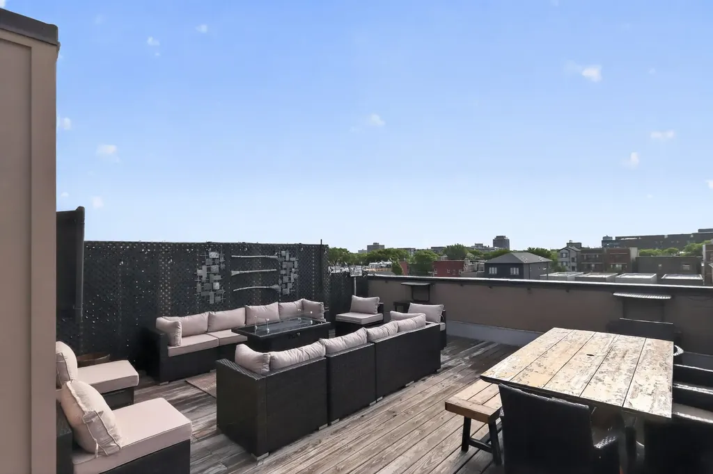 4816 South Saint Lawrence Avenue Chicago IL 60615