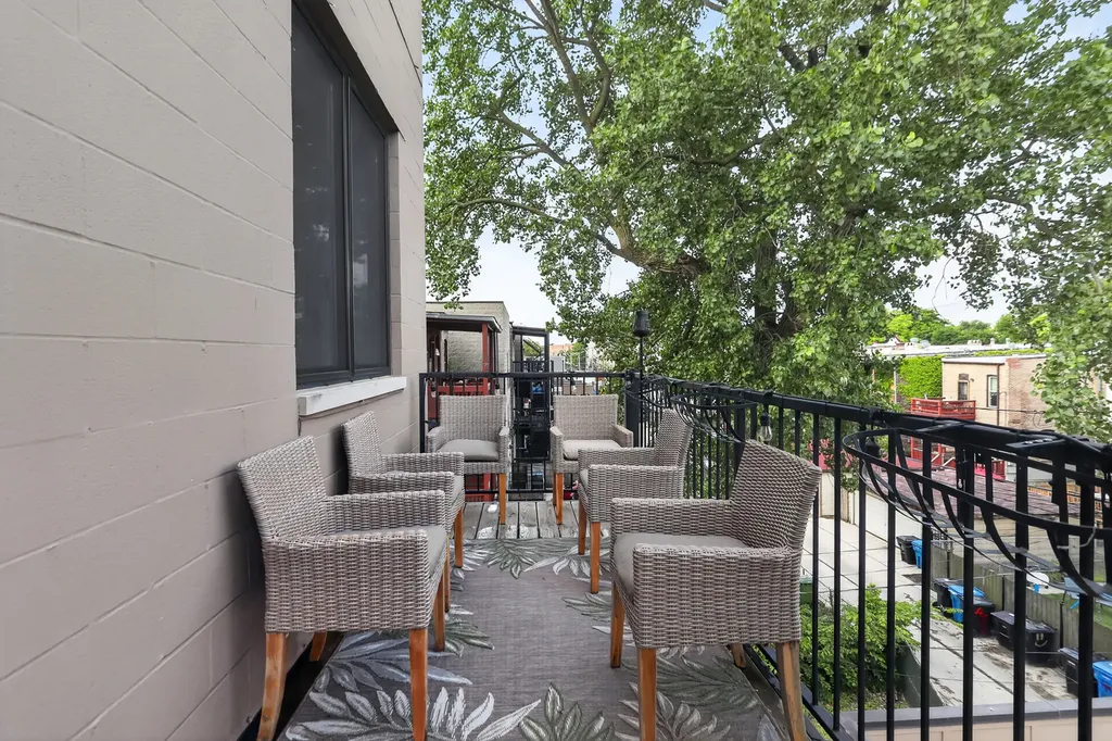 4816 South Saint Lawrence Avenue Chicago IL 60615