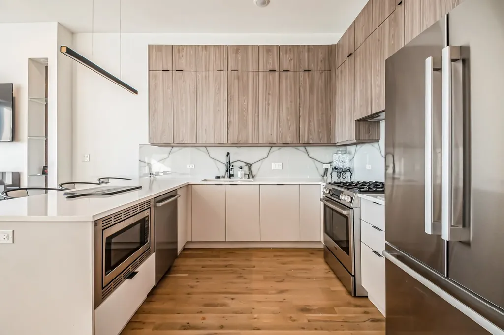 4816 South Saint Lawrence Avenue Chicago IL 60615