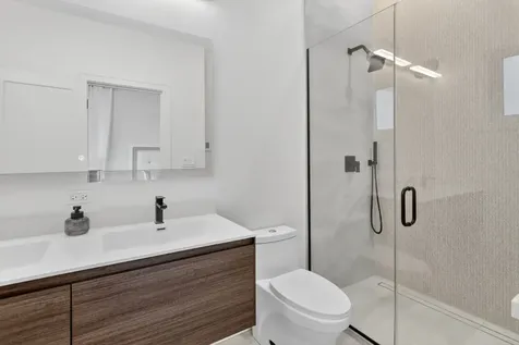 4816 South Saint Lawrence Avenue Chicago IL 60615