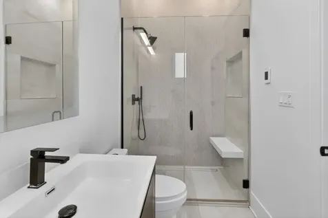 4816 South Saint Lawrence Avenue Chicago IL 60615