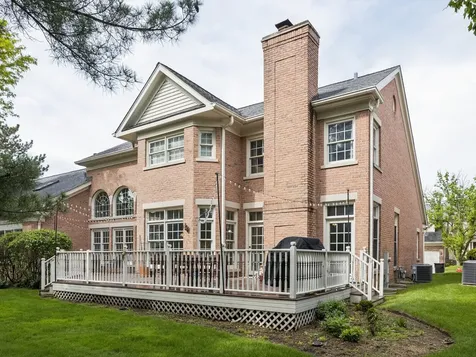 2533 East Chesapeake Place Westchester IL 60154
