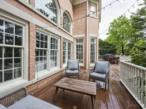 2533 East Chesapeake Place Westchester IL 60154