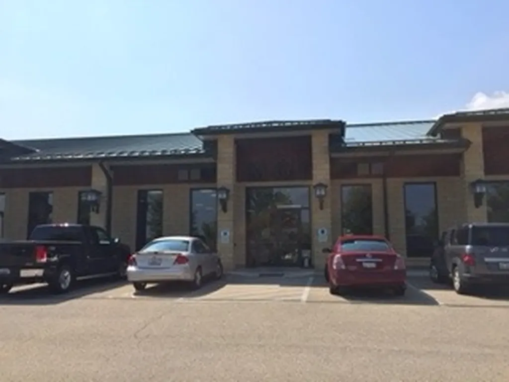 2128 Midlands Court Sycamore IL 60178