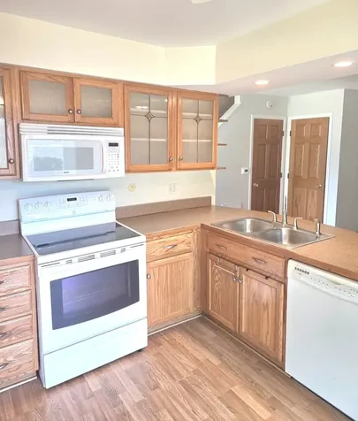 614 Dunham Road Gurnee IL 60031