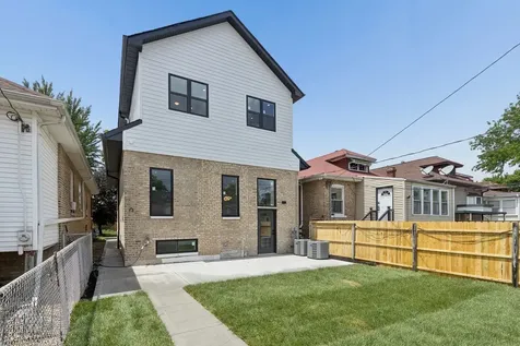 4941 North Kildare Avenue Chicago IL 60630