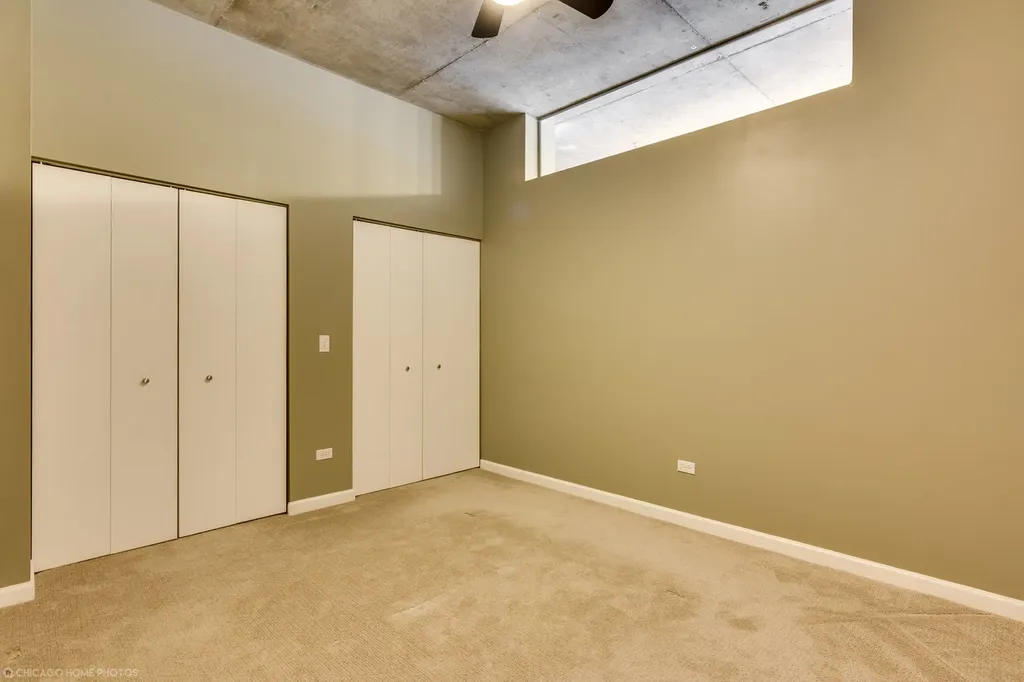 1122 West Catalpa Avenue Chicago IL 60640