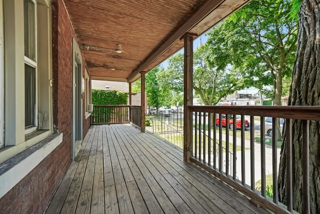 8239 South Colfax Avenue Chicago IL 60617