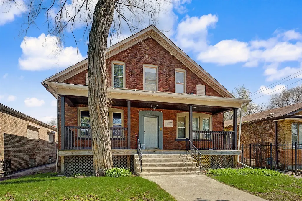 8239 South Colfax Avenue Chicago IL 60617