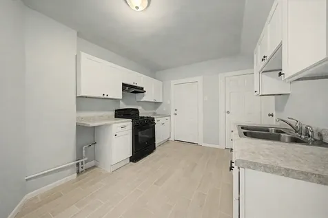 8239 South Colfax Avenue Chicago IL 60617