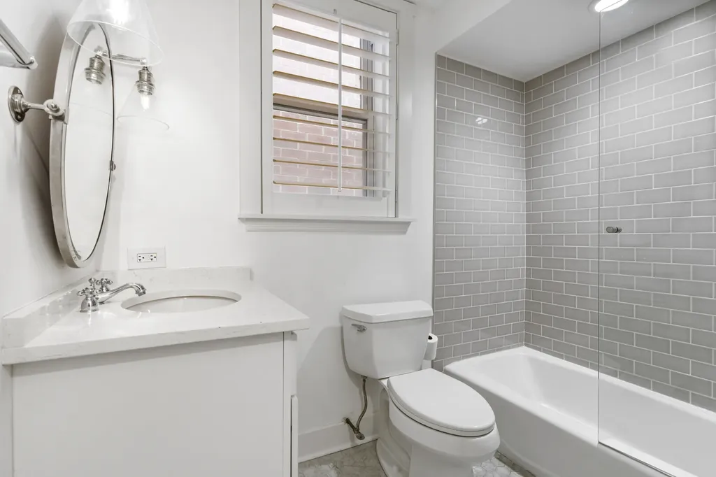 2626 North Wayne Avenue Chicago IL 60614