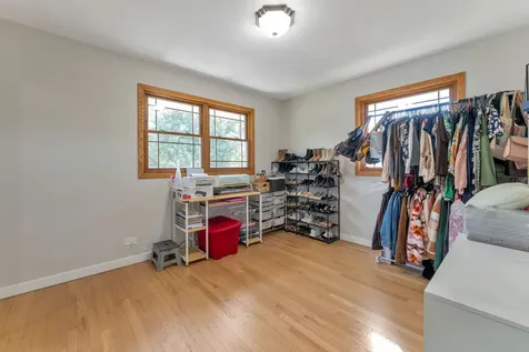 8714 Lynwood Drive Hickory Hills IL 60457