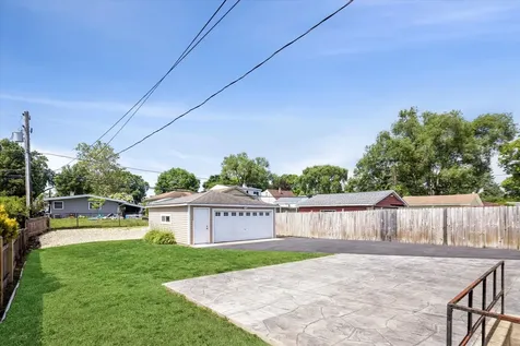 408 West Commonwealth Lane Elmhurst IL 60126