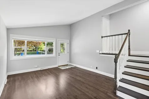 408 West Commonwealth Lane Elmhurst IL 60126