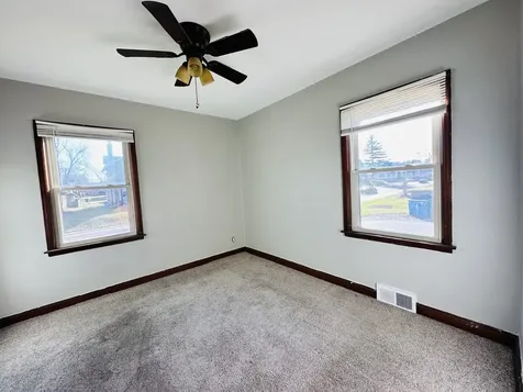 1195 27TH Street Moline IL 61265