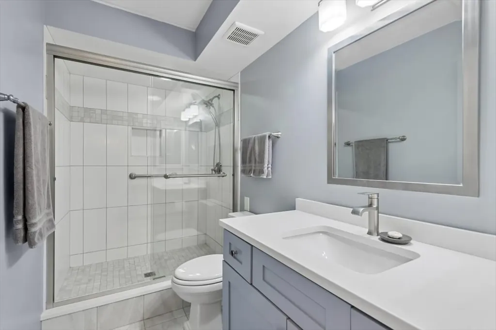 3900 West Bryn Mawr Avenue Chicago IL 60659