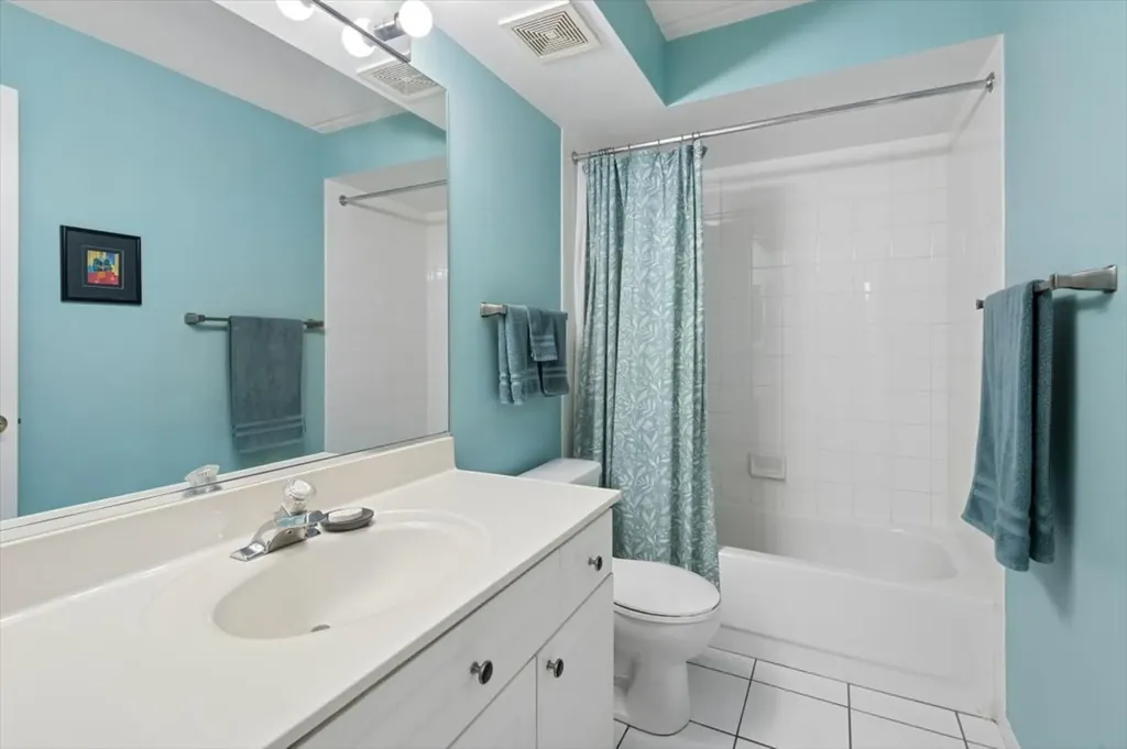 3900 West Bryn Mawr Avenue Chicago IL 60659