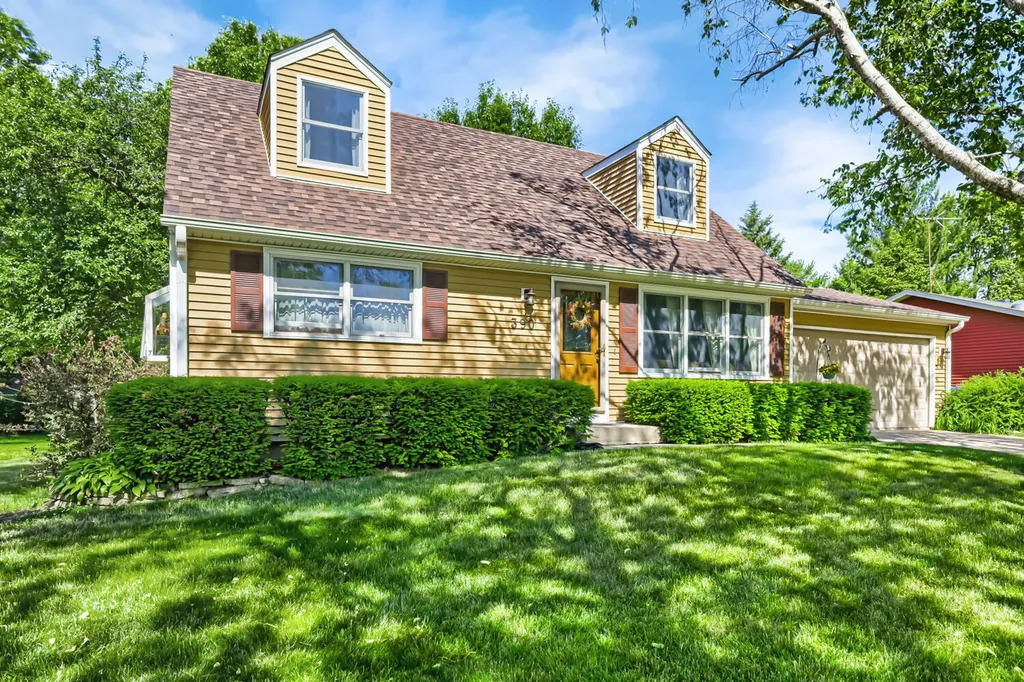 390 Cornell Lane Elgin IL 60123