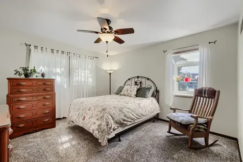 390 Cornell Lane Elgin IL 60123