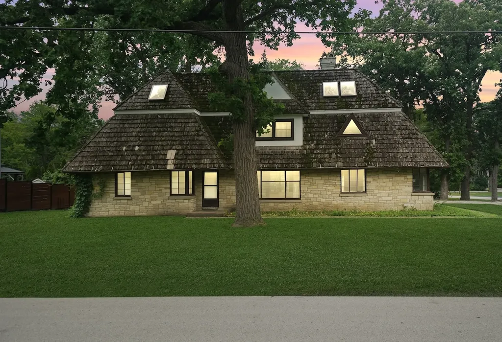 198 Oakwood Drive Wood Dale IL 60191