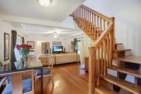 198 Oakwood Drive Wood Dale IL 60191