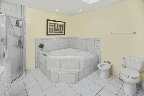 198 Oakwood Drive Wood Dale IL 60191