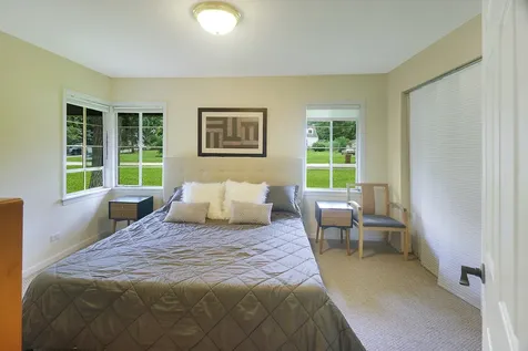 198 Oakwood Drive Wood Dale IL 60191