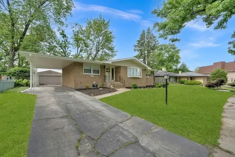 3245 South Manor Drive Lansing IL 60438