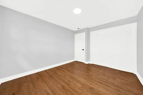 3245 South Manor Drive Lansing IL 60438