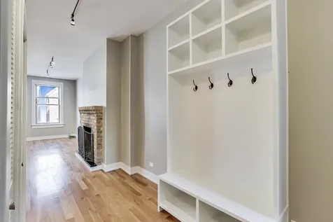 1914 West Crystal Street Chicago IL 60622