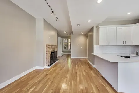 1914 West Crystal Street Chicago IL 60622