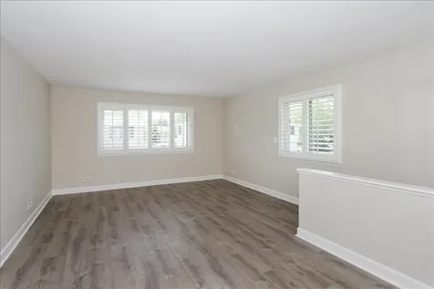 123 Fairlane Court Bloomingdale IL 60108