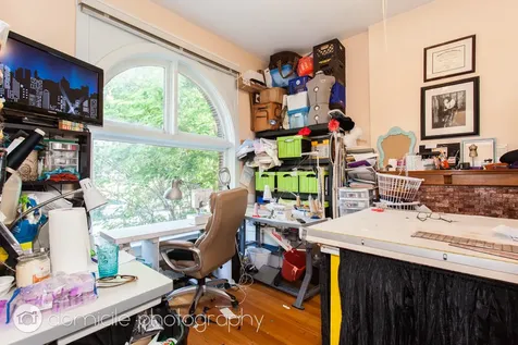 1533 West Leland Avenue Chicago IL 60640