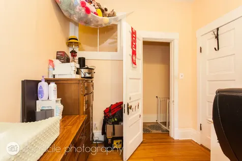 1533 West Leland Avenue Chicago IL 60640