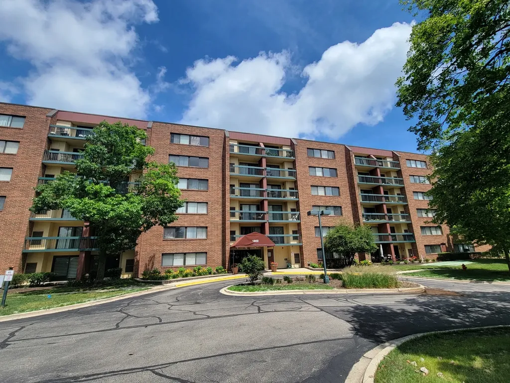 1800 Huntington Boulevard Hoffman Estates IL 60169