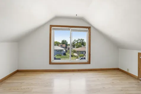 609 Greenbay Avenue Calumet City IL 60409