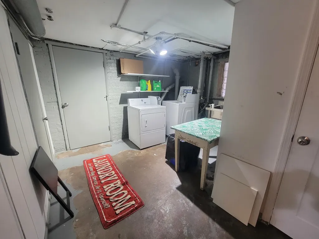 5632 North Rockwell Street Chicago IL 60659