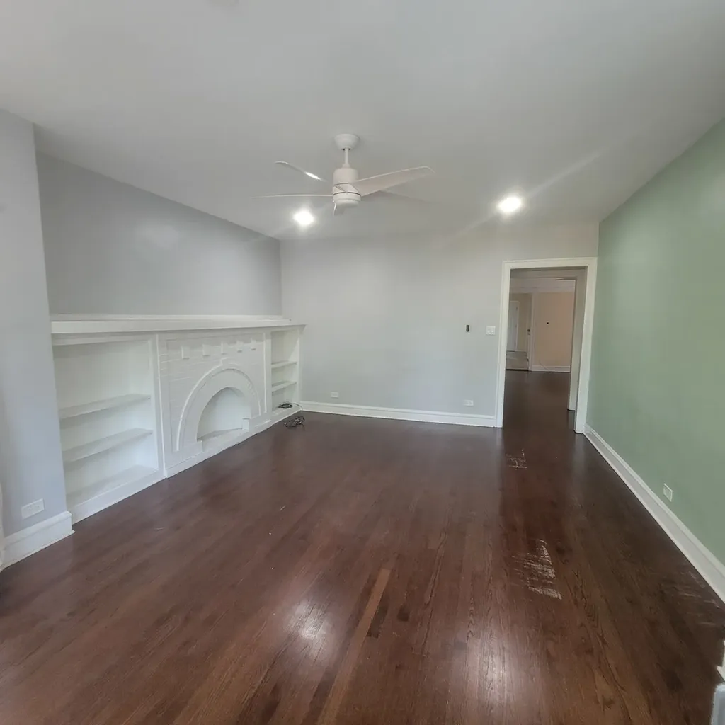 5632 North Rockwell Street Chicago IL 60659