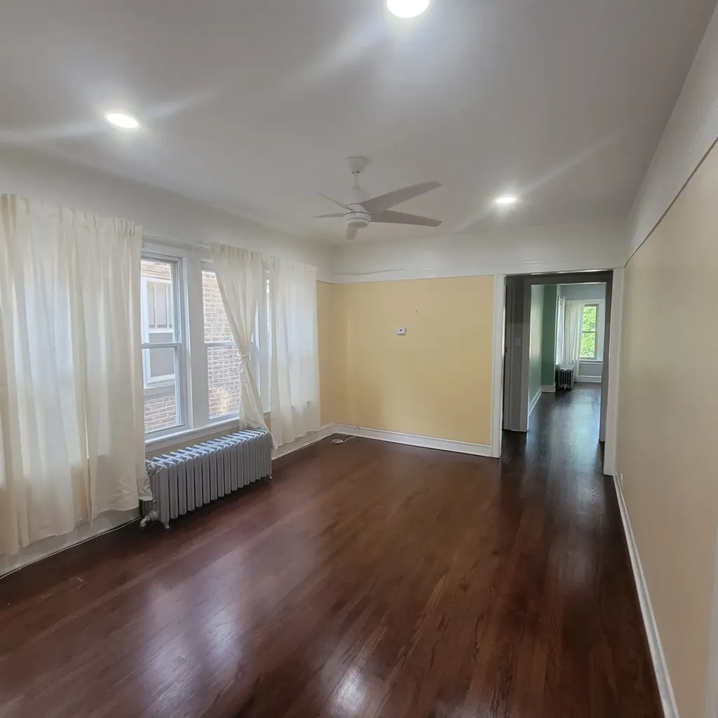 5632 North Rockwell Street Chicago IL 60659