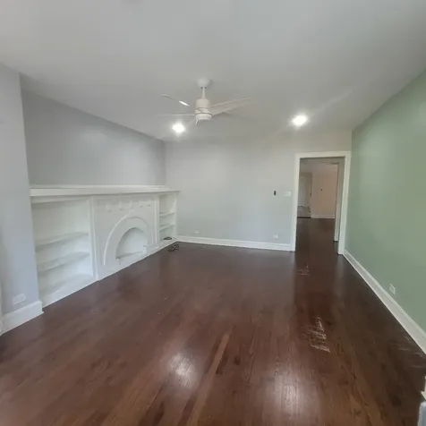 5632 North Rockwell Street Chicago IL 60659