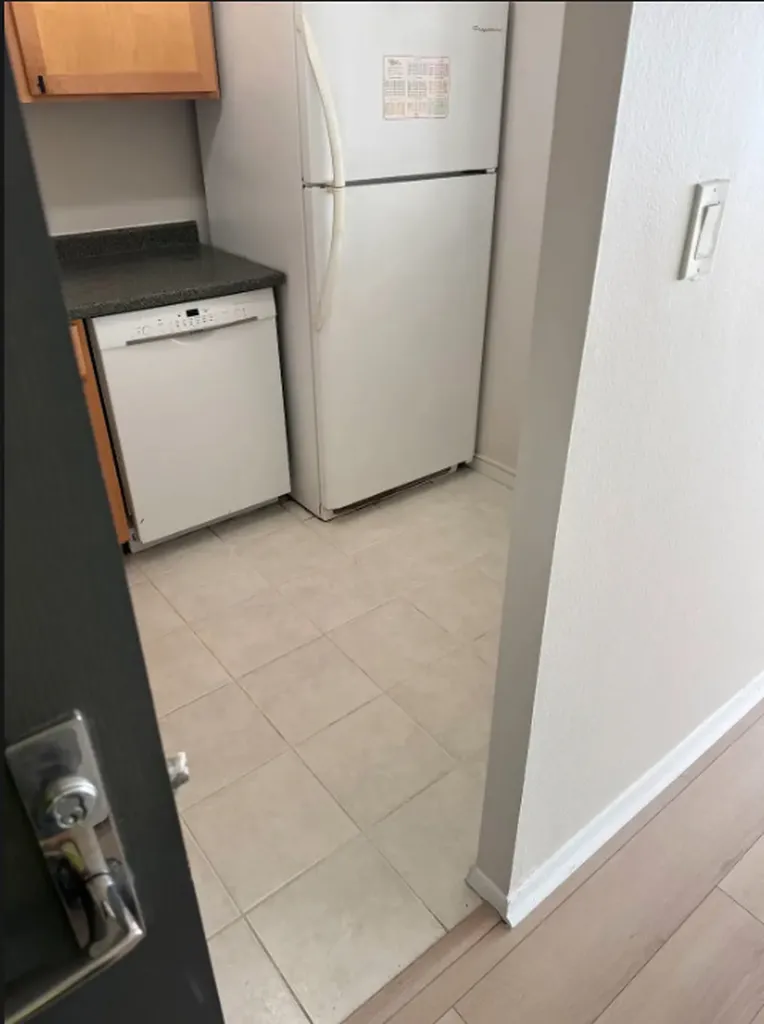 3930 North Pine Grove Avenue Chicago IL 60613