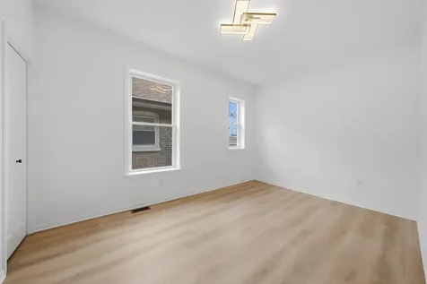 6029 South Artesian Avenue Chicago IL 60629