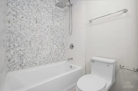 716 River Mill Parkway Wheeling IL 60090