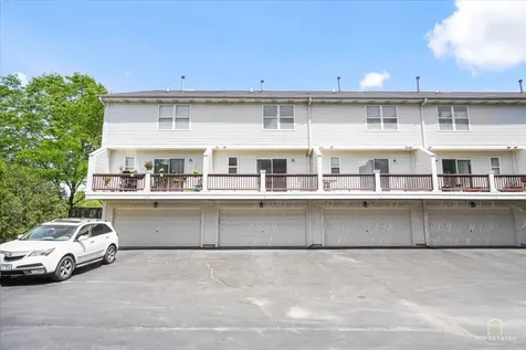 716 River Mill Parkway Wheeling IL 60090