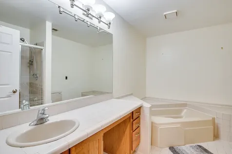 1829 Quaker Hollow Lane Streamwood IL 60107