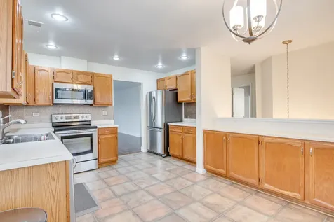 1829 Quaker Hollow Lane Streamwood IL 60107