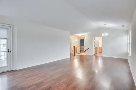 1829 Quaker Hollow Lane Streamwood IL 60107