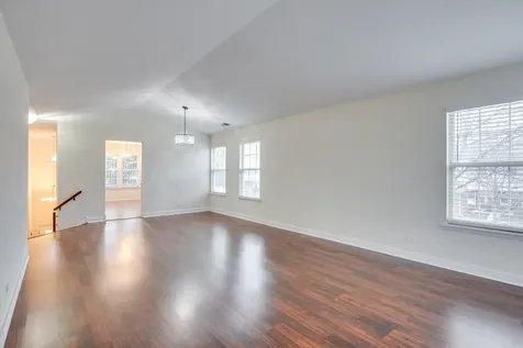 1829 Quaker Hollow Lane Streamwood IL 60107