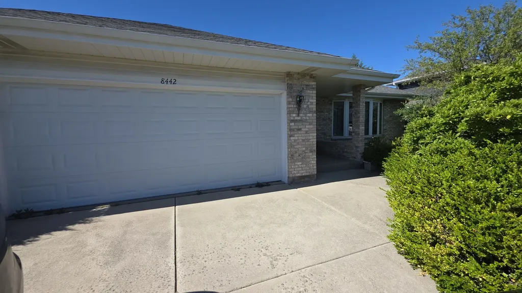 8442 Rob Roy Drive Orland Park IL 60462