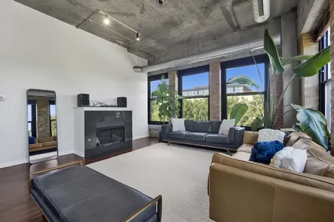 1069 West 14th Place Chicago IL 60608